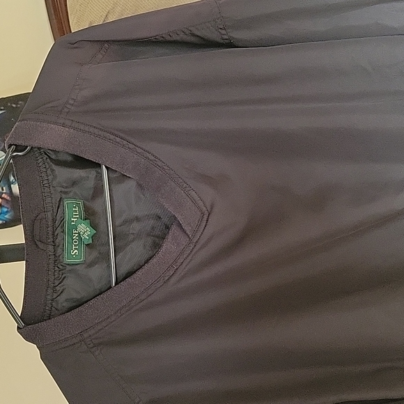 Stone Hill men's black LS pull over windbreaker - Picture 3 of 4